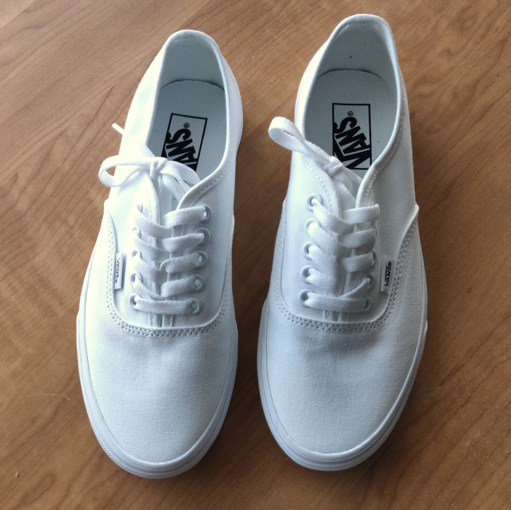 NWOT Brand new classic white Vans